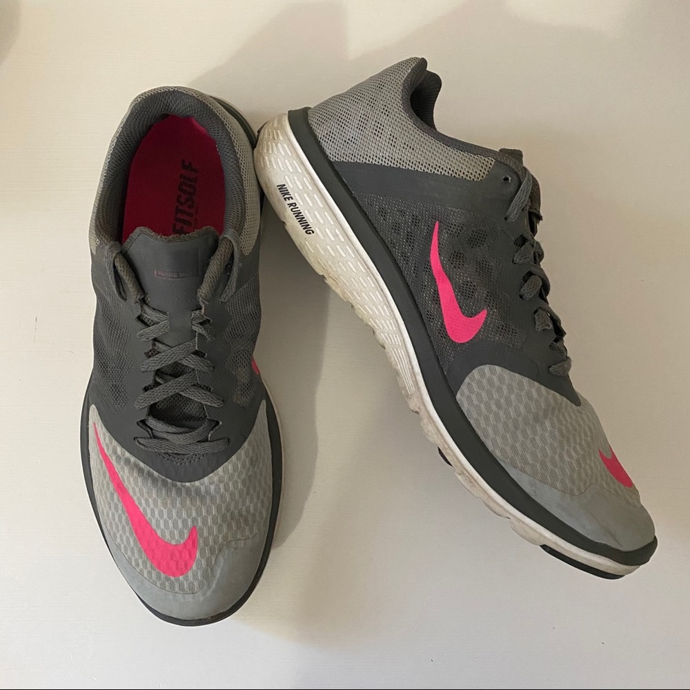 Women’s Nike ‘Wolf Gray’ FS Lite Run 3 Sneakers